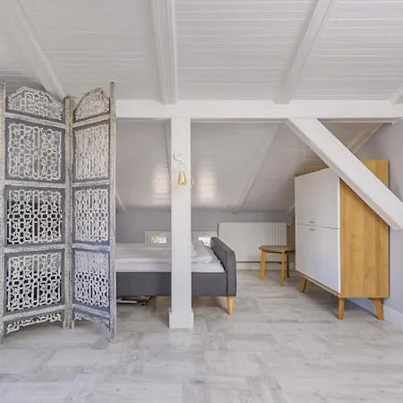 Majkowskiego Ii, Sun & Snow *