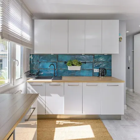 Majkowskiego Ii, Sun & Snow