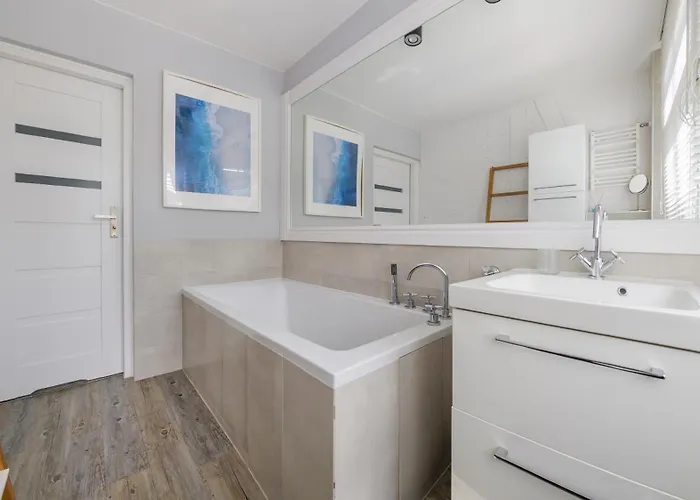 Majkowskiego Ii, Sun & Snow * Sopot